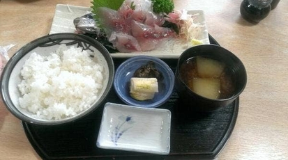 うおとも 千葉県山武市松尾町大堤 魚介 海鮮料理 丼もの 刺身 しらす丼 Yahoo ロコ