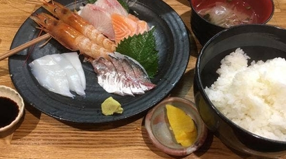 居酒屋なだまる 愛媛県松山市三津 魚介 海鮮料理 定食 刺身 居酒屋 Yahoo ロコ