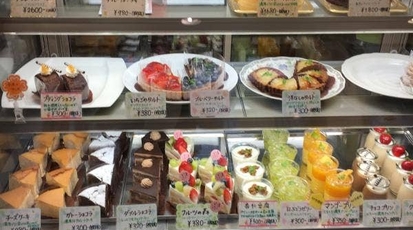 パティスリー Gi Gi 大阪府豊中市服部本町 スイーツ シュークリーム ケーキ屋 Yahoo ロコ