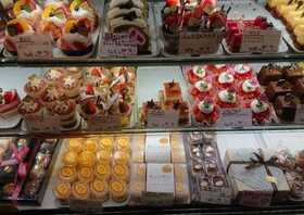 ララフィール 伊万里店 佐賀県伊万里市立花町 洋菓子 ケーキ Yahoo ロコ
