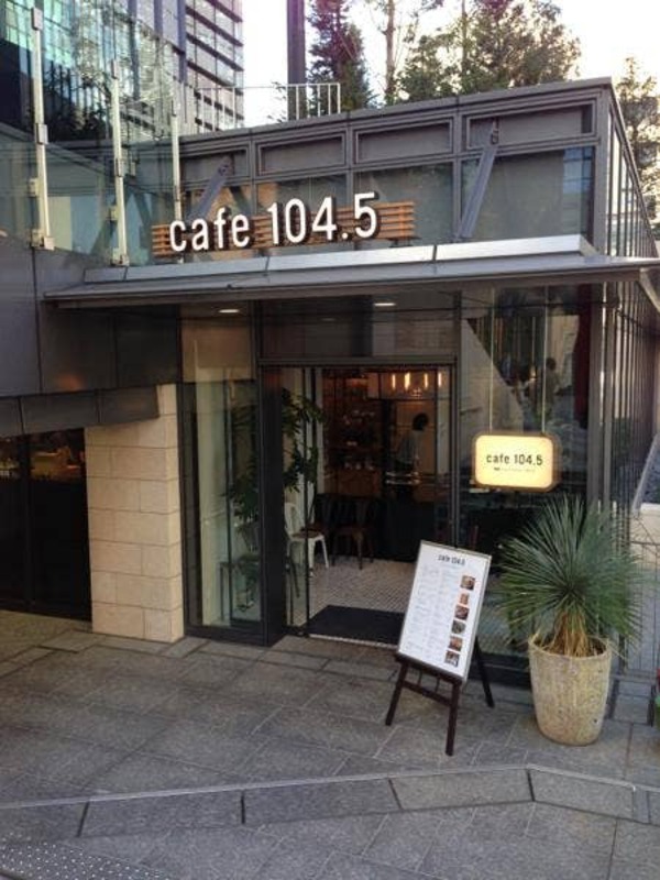 Cafe,Dining & Bar 104.5の説明