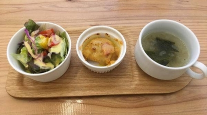 Liberating Cafe W 三重県四日市市羽津町 カフェ ダイニングバー オムライス パンケーキ Yahoo ロコ