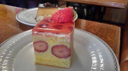 アル カフェ キャンティ 飯倉片町本店 東京都港区麻布台 イタリア料理 カフェ スイーツ 洋菓子 Yahoo ロコ