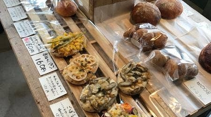 ベーカリー うみねこ