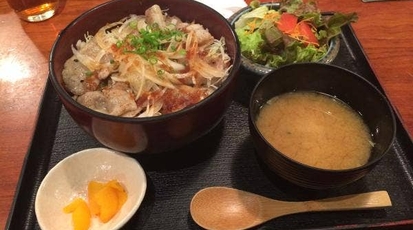 区民酒場 かもん 東京都千代田区神田駿河台 居酒屋 定食 焼き鳥 串揚げ 丼もの 串焼き Yahoo ロコ