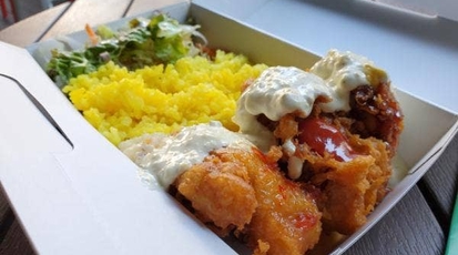 ちよだプラット村 東京都千代田区神田錦町 スペイン料理 居酒屋 カフェ ダイニングバー テイクアウト 屋台 デリカテッセン Yahoo ロコ