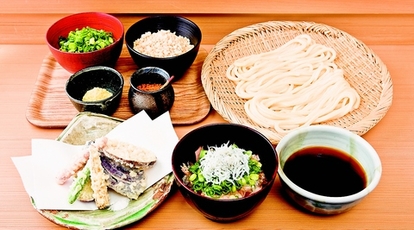 手打釜揚うどん 鎌倉 みよし 神奈川県鎌倉市雪ノ下 うどん Yahoo ロコ