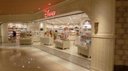 ディズニーストア ルクア大阪店 大阪府大阪市北区梅田 子ども Yahoo ロコ