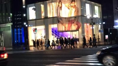 Gap フラッグシップ銀座 東京都中央区銀座 アパレル Yahoo ロコ