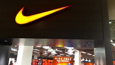 Nike Factory Store お台場店 東京都江東区青海 Yahoo ロコ