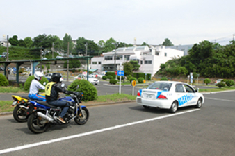 向ヶ丘 自動車 学校