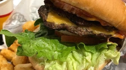 Carl S Jr ららぽーと湘南平塚レストラン 神奈川県平塚市天沼 バーガー Yahoo ロコ