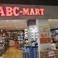 ABCマート イオンモール高岡店の写真