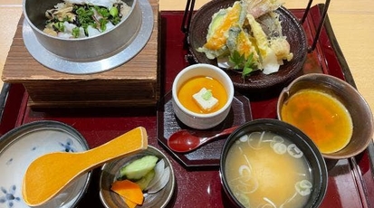 お食事処 楽 甲府東店 山梨県甲府市和戸町 日本料理 Yahoo ロコ