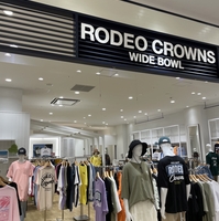 RODEO CROWNS WIDE BOWL イオンモール津南店の写真
