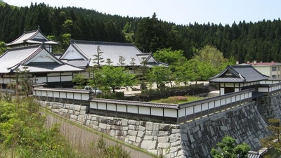 亀田城佐藤八十八美術館 秋田県由利本荘市岩城下蛇田 美術館 Yahoo ロコ