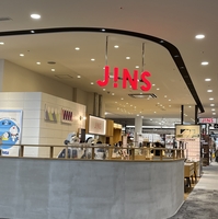 JINS イオンモール熊本店の写真