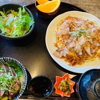 和食と広島焼 メープルの写真