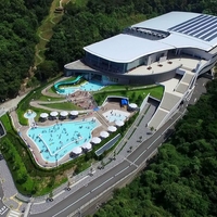 秋葉山公園県民水泳場の写真