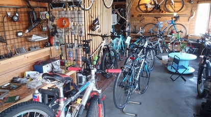 自転車屋オフロードカントリー(福岡県糟屋郡宇美町四王寺坂/自動車 