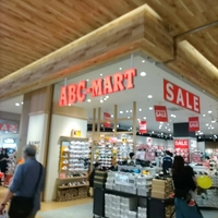 ABCマート ジョイホンパーク吉岡店の写真