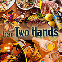 bar Two Handsの写真
