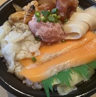 魚丼 甲府国玉店の写真
